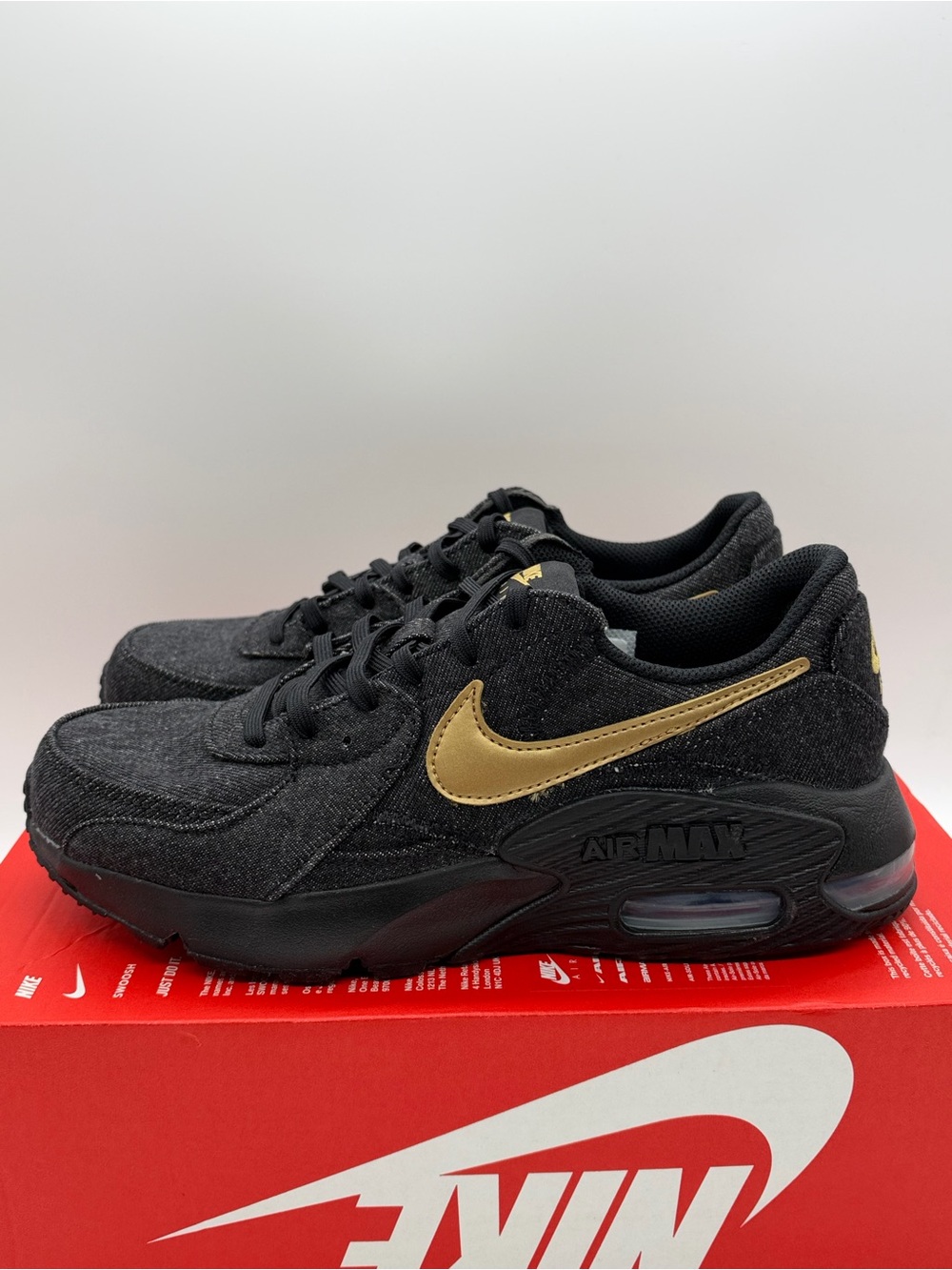 Nike Air Max Excee Black Metallic Gold IR0798-010 Women’s Size 7 - Picture 2 of 6
